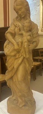 eglise de Chaneins, statue de la Vierge et l'enfant bénie le 19 septembre